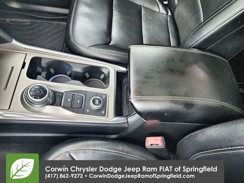 Used 2021 Ford Explorer Limited w/ Equipment Group 301A AWD/4WD image 28