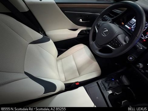 Used 2024 Lexus ES 350 w/ Premium Package FWD image 33