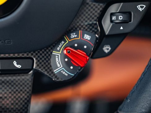 Used 2019 Ferrari 812 Superfast image 39