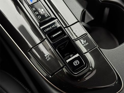 Certified 2026 Toyota Crown Limited w/ Advanced Technology Package image 35