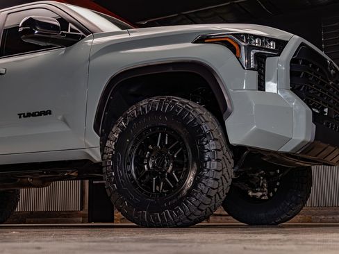 Used 2024 Toyota Tundra Limited image 13