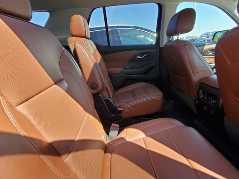 Used 2019 Chevrolet Traverse High Country w/ LPO, Floor Liner Package AWD/4WD image 6