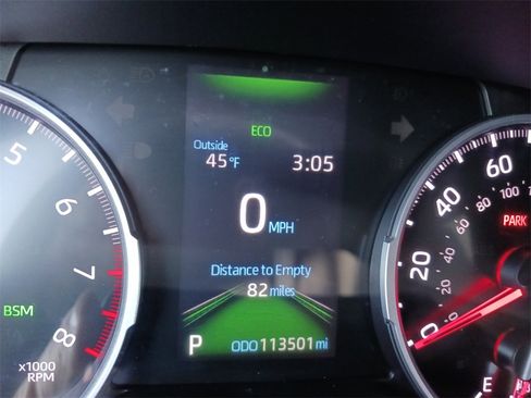 Used 2021 Toyota RAV4 XLE image 19