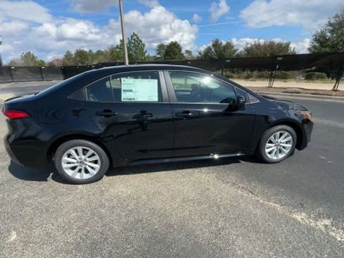 New 2026 Toyota Corolla LE image 17