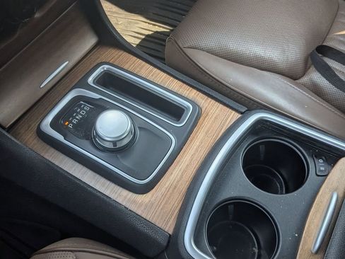 Used 2018 Chrysler 300 C w/ Safetytec Plus Group image 22