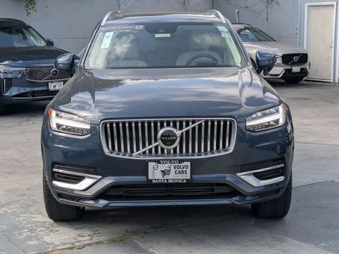 Certified 2022 Volvo XC90 T8 Inscription w/ Advanced Package AWD/4WD image 8
