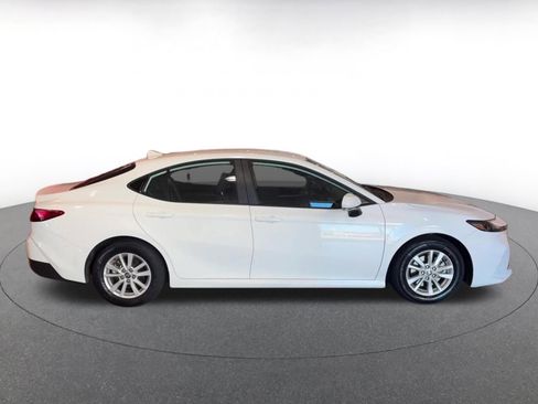 Used 2025 Toyota Camry LE image 16