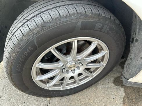 Used 2000 Cadillac De Ville w/ Comfort/Convenience Pkg image 10