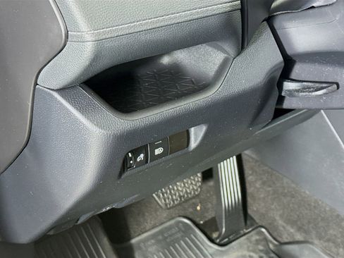 Certified 2024 Toyota RAV4 LE AWD/4WD image 10