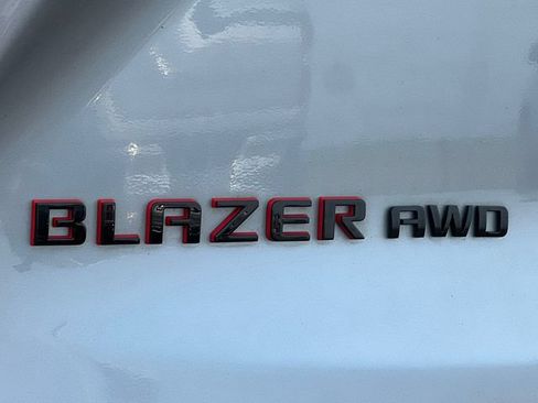 Used 2023 Chevrolet Blazer LT AWD/4WD image 8