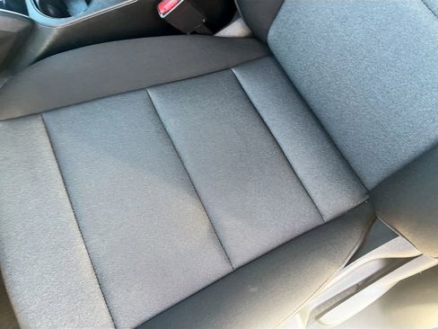Used 2025 Chevrolet Colorado W/T RWD image 19