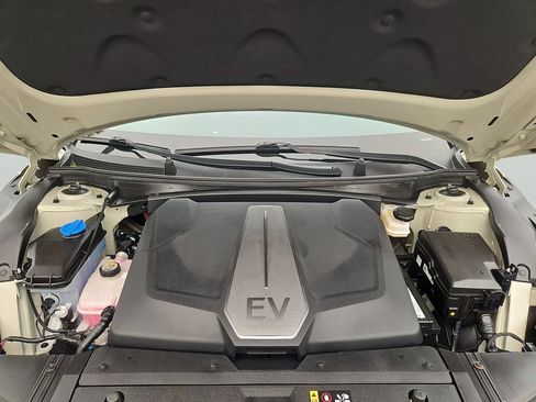 Certified 2023 Kia EV6 Wind w/ Wind Technology Package AWD/4WD image 35