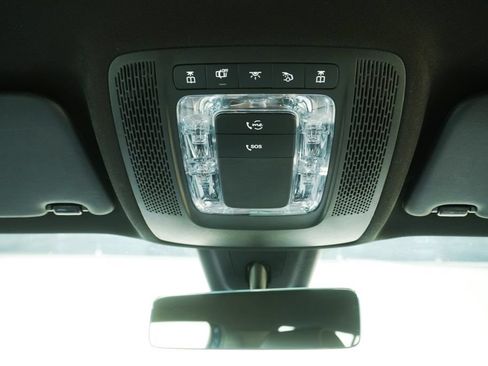 Used 2023 Mercedes-Benz GLB 35 AMG 4MATIC image 22