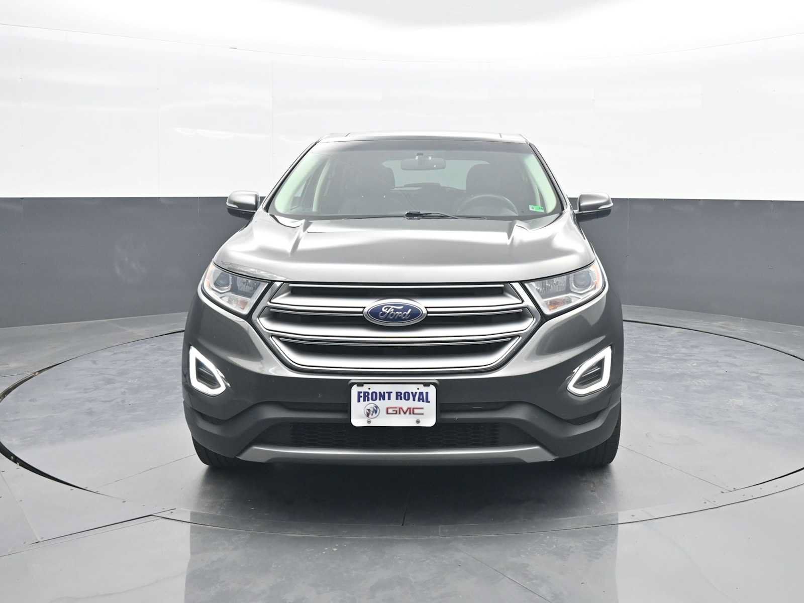 Used 2018 Ford Edge Titanium w/ Equipment Group 301A AWD/4WD image 3
