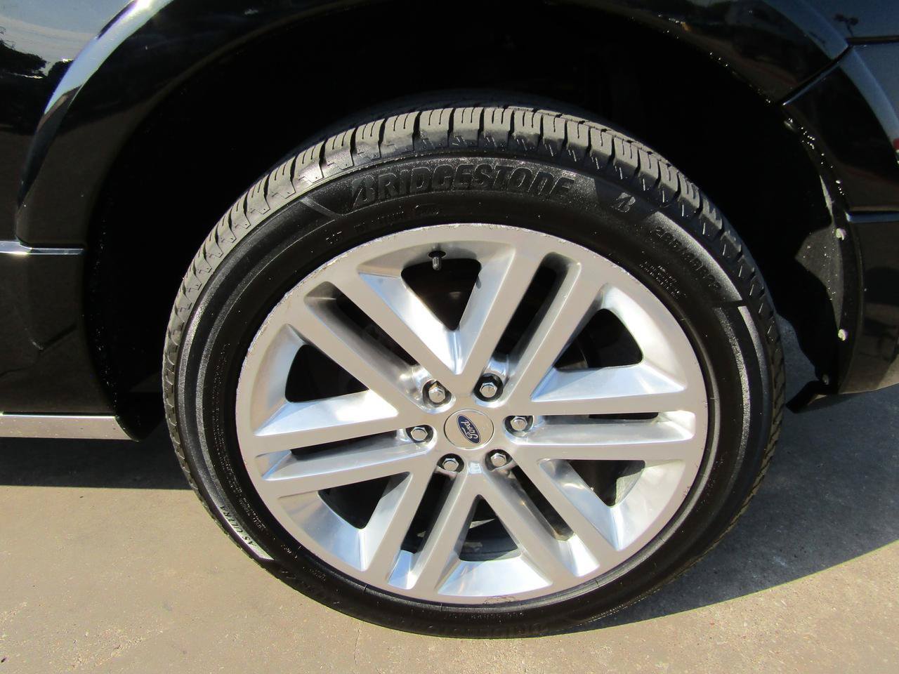 Used 2017 Ford Expedition EL Platinum AWD/4WD image 7
