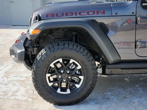 New 2026 Jeep Wrangler Unlimited Rubicon AWD/4WD image 5