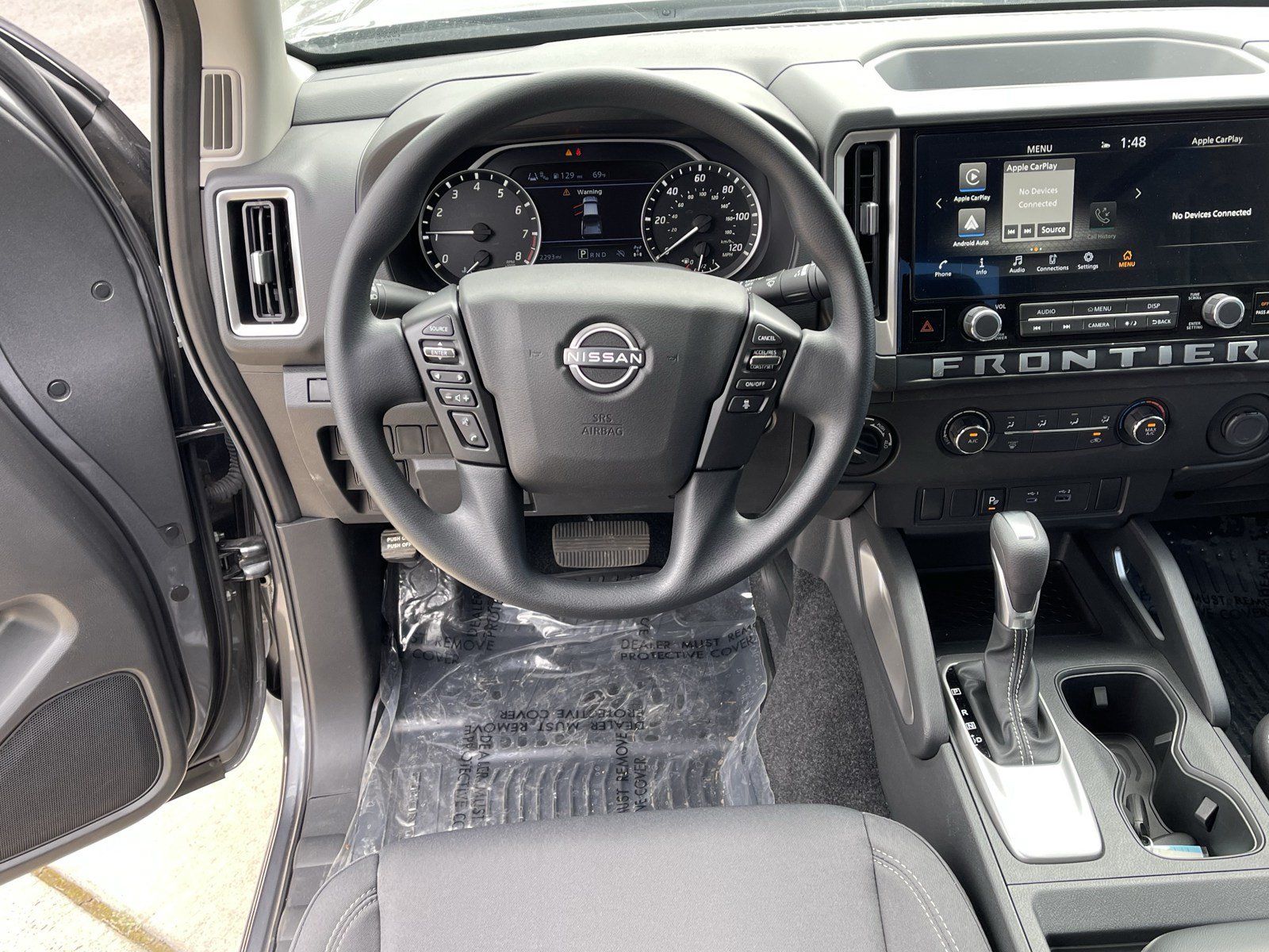 Used 2025 Nissan Frontier SV AWD/4WD image 13