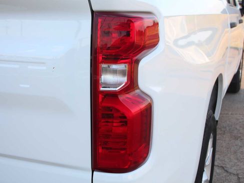 Used 2022 Chevrolet Silverado 1500 Custom RWD image 10
