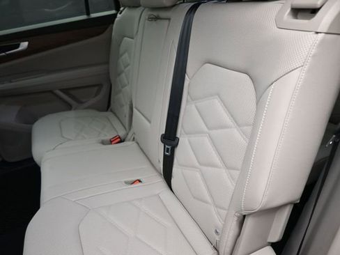 New 2026 Volkswagen Atlas SE image 12