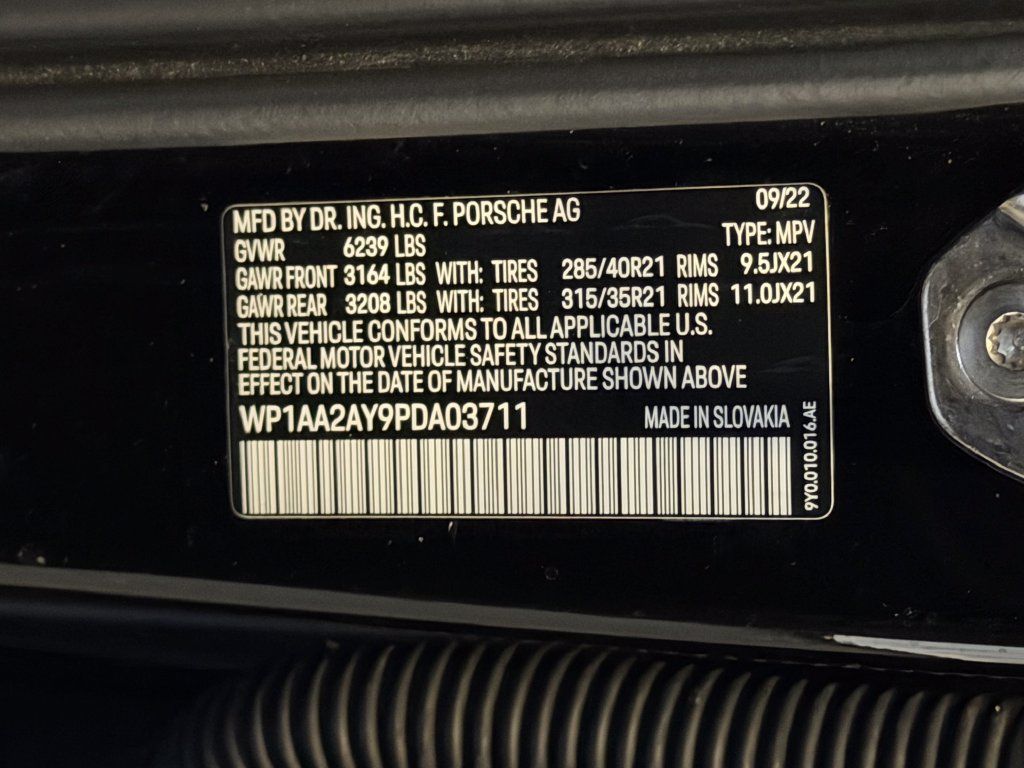 Certified 2023 Porsche Cayenne Platinum Edition AWD/4WD image 27