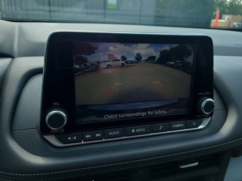 Certified 2024 Nissan Rogue SV w/ SV Premium Package FWD image 24