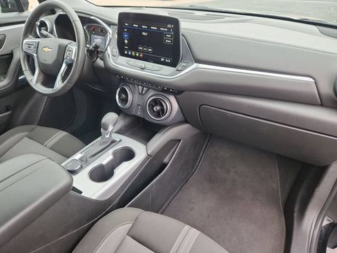 Used 2025 Chevrolet Blazer LT FWD image 21