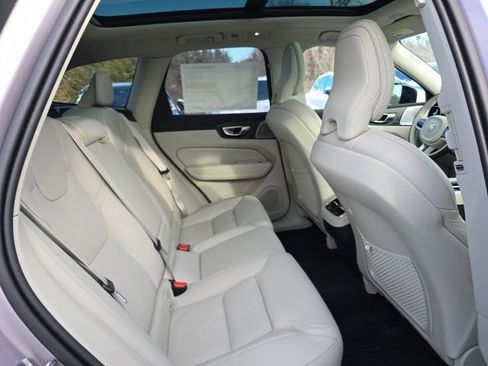 New 2026 Volvo XC60 B5 Ultra w/ Climate Package AWD/4WD image 16