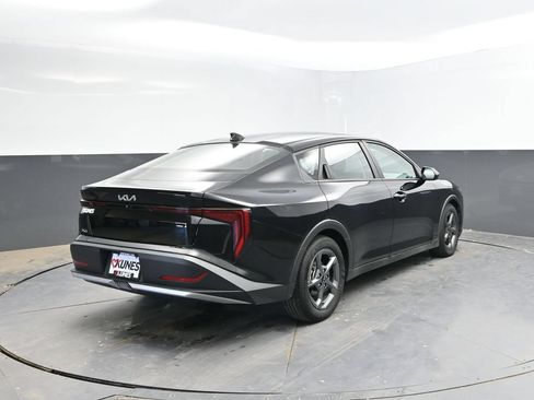 Used 2025 Kia K4 FWD image 8