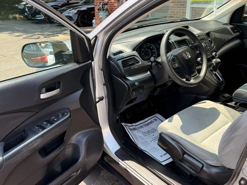 Used 2016 Honda CR-V LX image 8