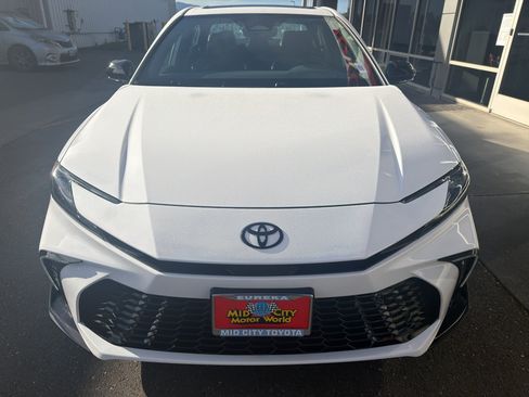 New 2026 Toyota Camry Hybrid w/ Convenience Package AWD/4WD image 5