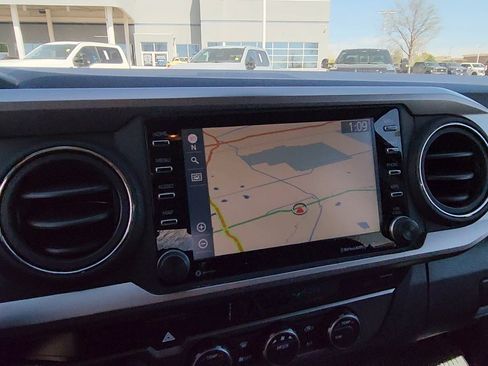 Used 2022 Toyota Tacoma SR5 image 36