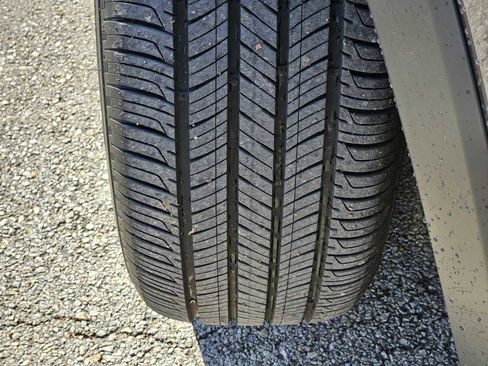 Used 2025 Honda HR-V LX image 10