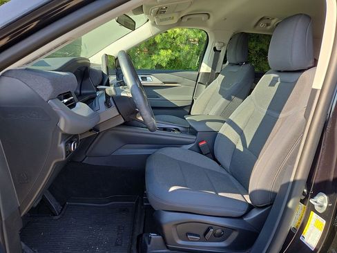 Used 2026 Ford Explorer Active AWD/4WD image 14