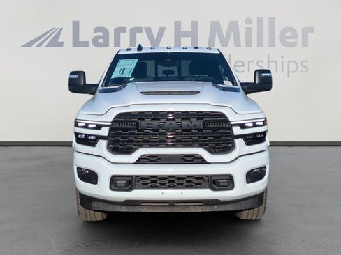 New 2025 RAM 3500 Limited image 8