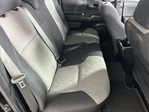 Used 2022 Toyota Tacoma TRD Off-Road RWD image 24
