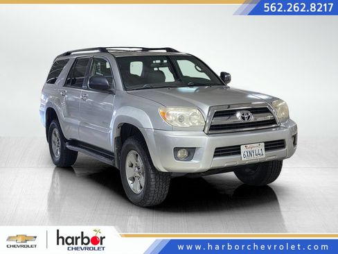 Used 2006 Toyota 4Runner SR5 AWD/4WD image 1