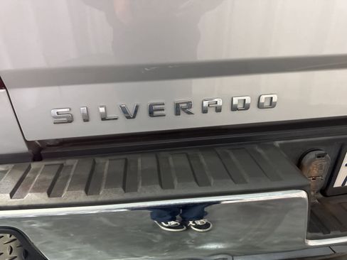 Used 2018 Chevrolet Silverado 1500 LT w/ All Star Edition image 11