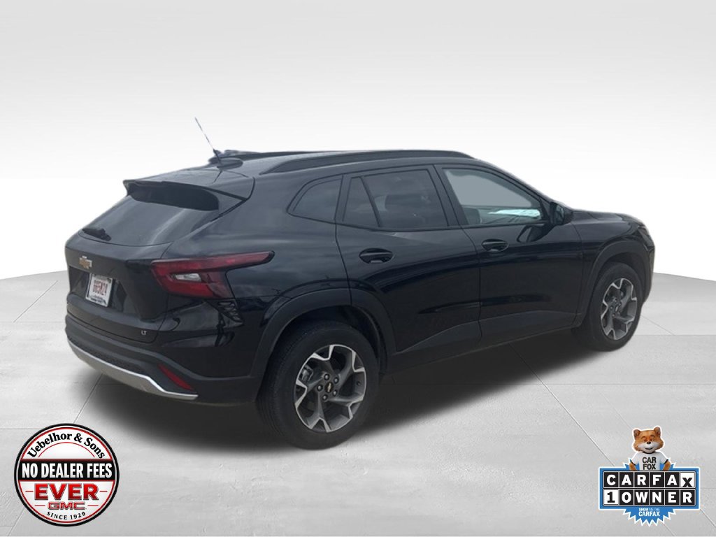 Used 2025 Chevrolet Trax LT FWD image 6