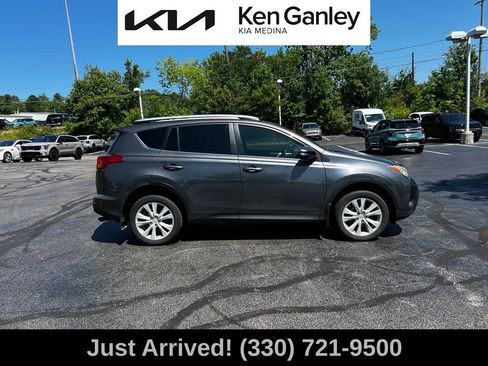 Used 2013 Toyota RAV4 Limited AWD/4WD image 4