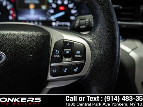 Used 2022 Ford Explorer XLT w/ Equipment Group 202A AWD/4WD image 33