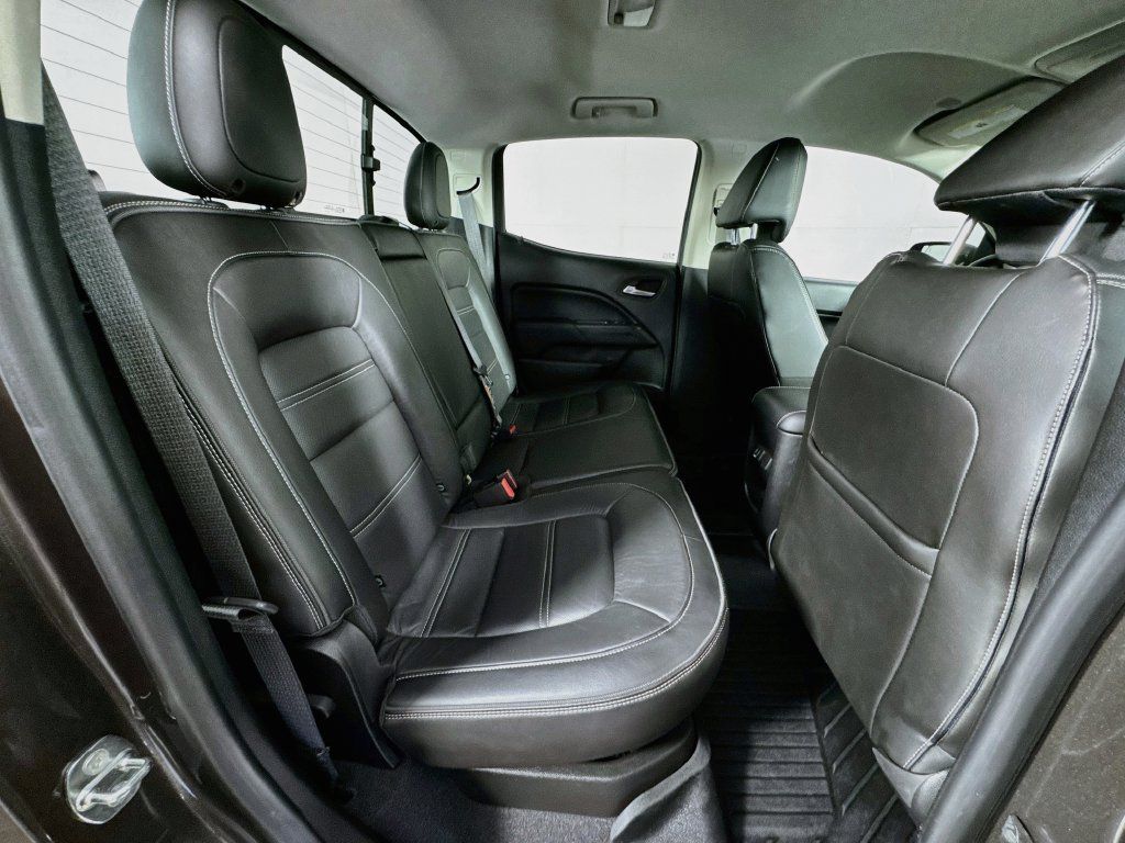 Used 2020 GMC Canyon Denali RWD image 32