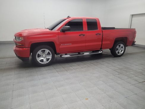 Used 2018 Chevrolet Silverado 1500 Custom w/ Custom Value Package RWD image 2