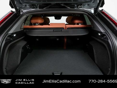 New 2026 Cadillac Optiq Luxury 2 RWD image 31
