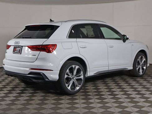 Used 2021 Audi Q3 2.0T Premium Plus image 11