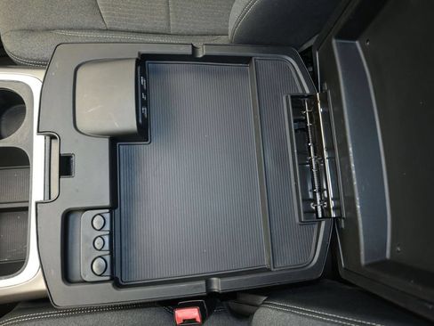 Used 2022 RAM 1500 Warlock AWD/4WD image 19