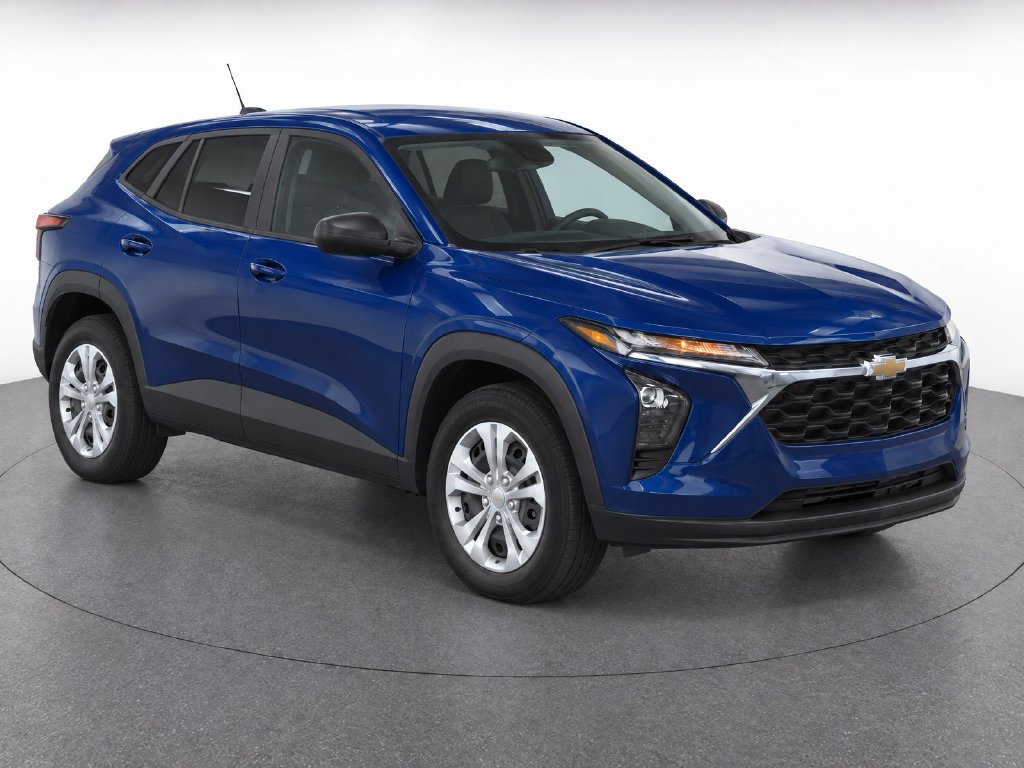 Used 2024 Chevrolet Trax LS FWD image 3