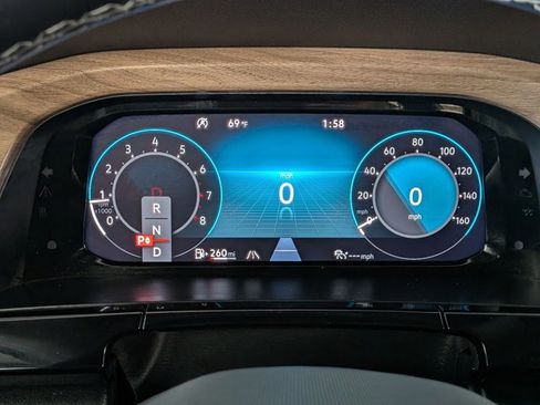 Used 2024 Volkswagen Atlas SE image 15