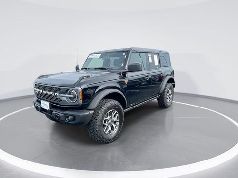 Used 2025 Ford Bronco Badlands AWD/4WD image 4