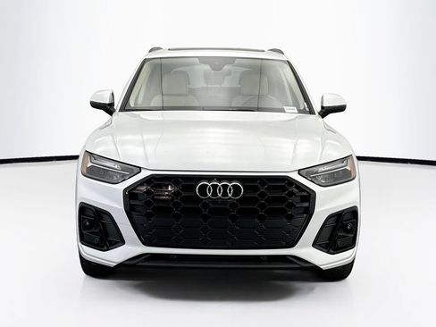 Used 2023 Audi Q5 e Premium Plus w/ Premium Plus Package AWD/4WD image 2