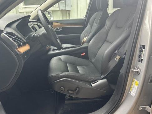 Used 2023 Volvo XC90 B6 Plus AWD/4WD image 7